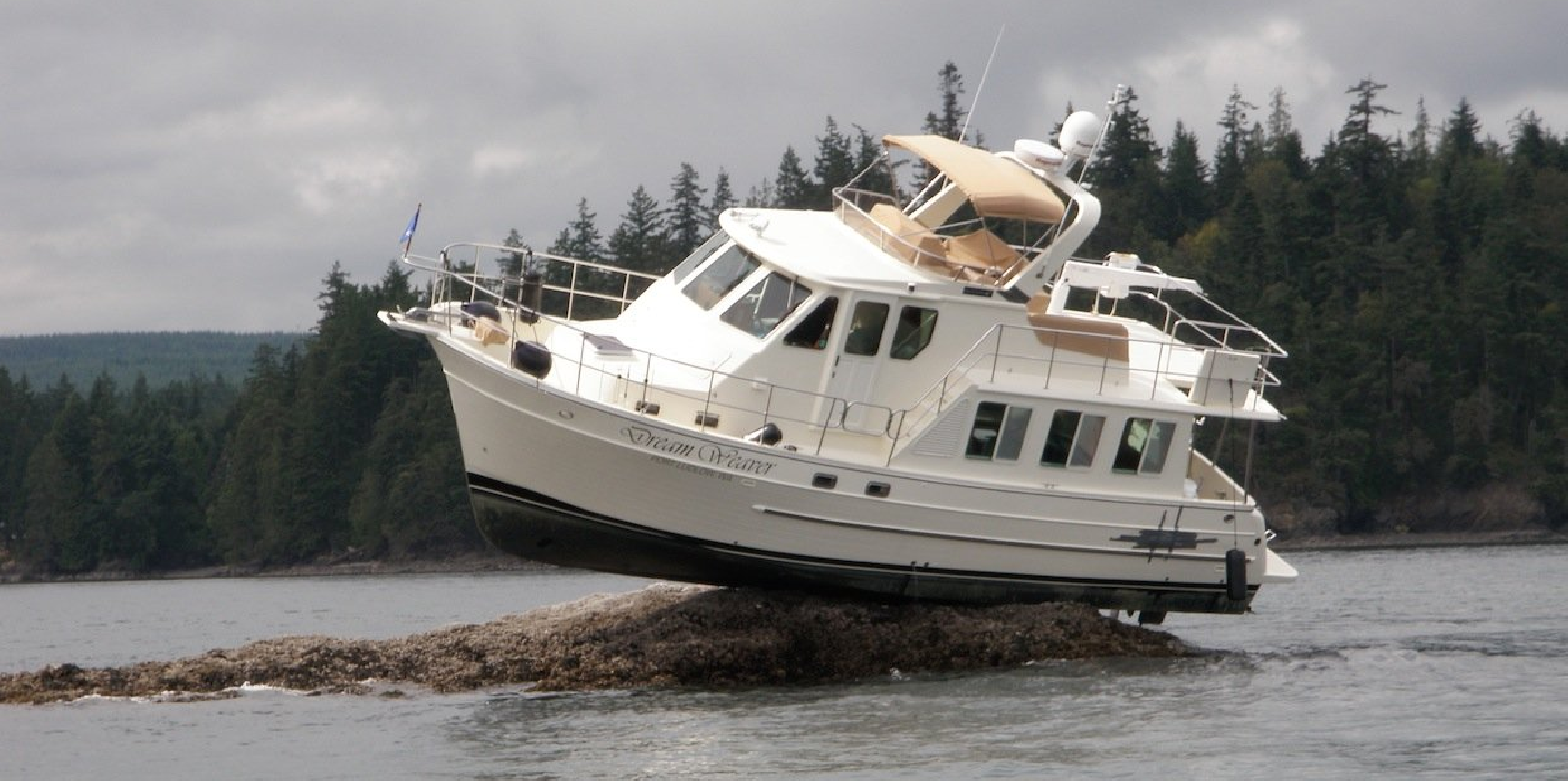 boat sonar whoops i promise it wasn t on the chart digital yacht news boat sonar whoops i promise it wasn t on the chart digital yacht news