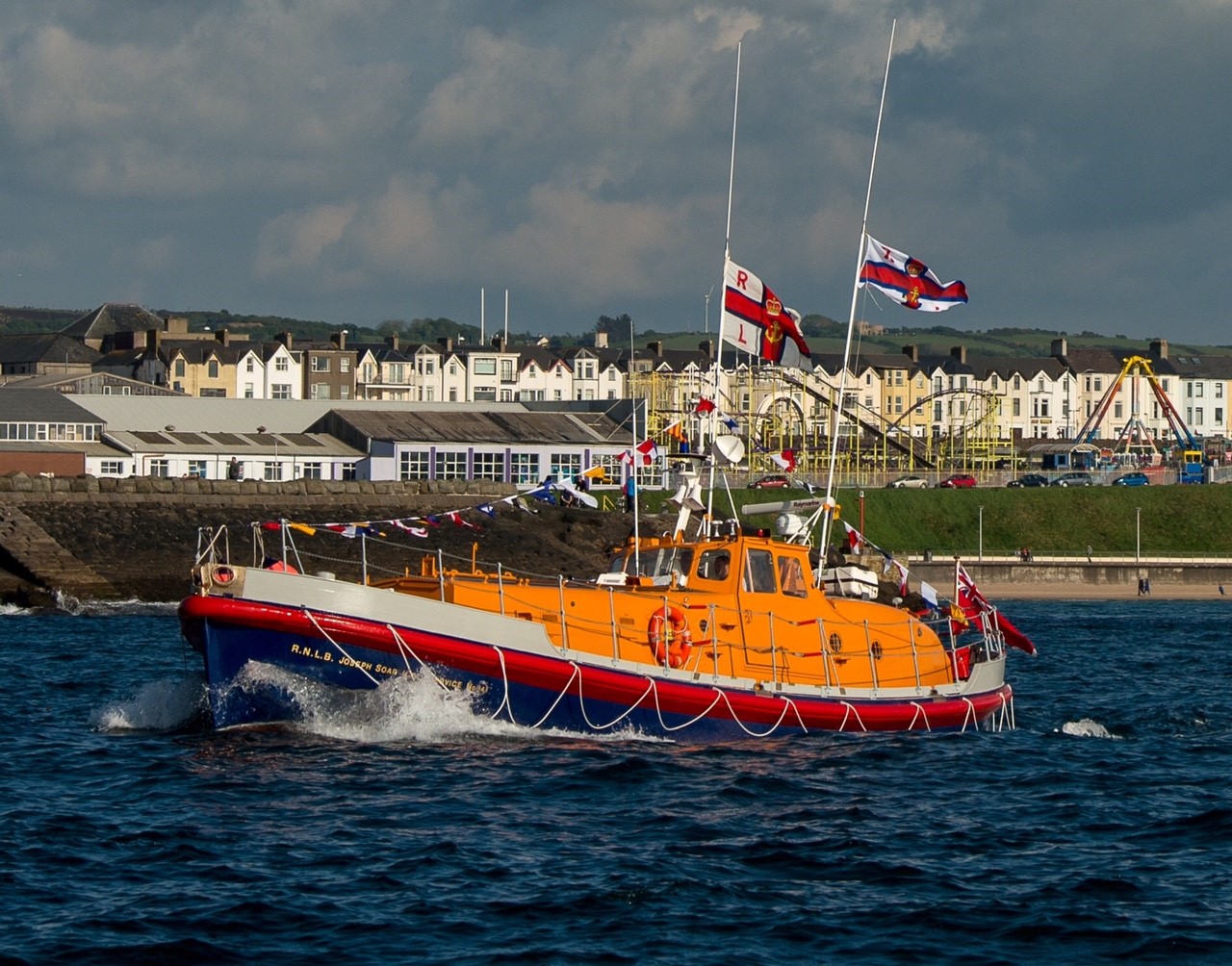 lifeboat for yacht